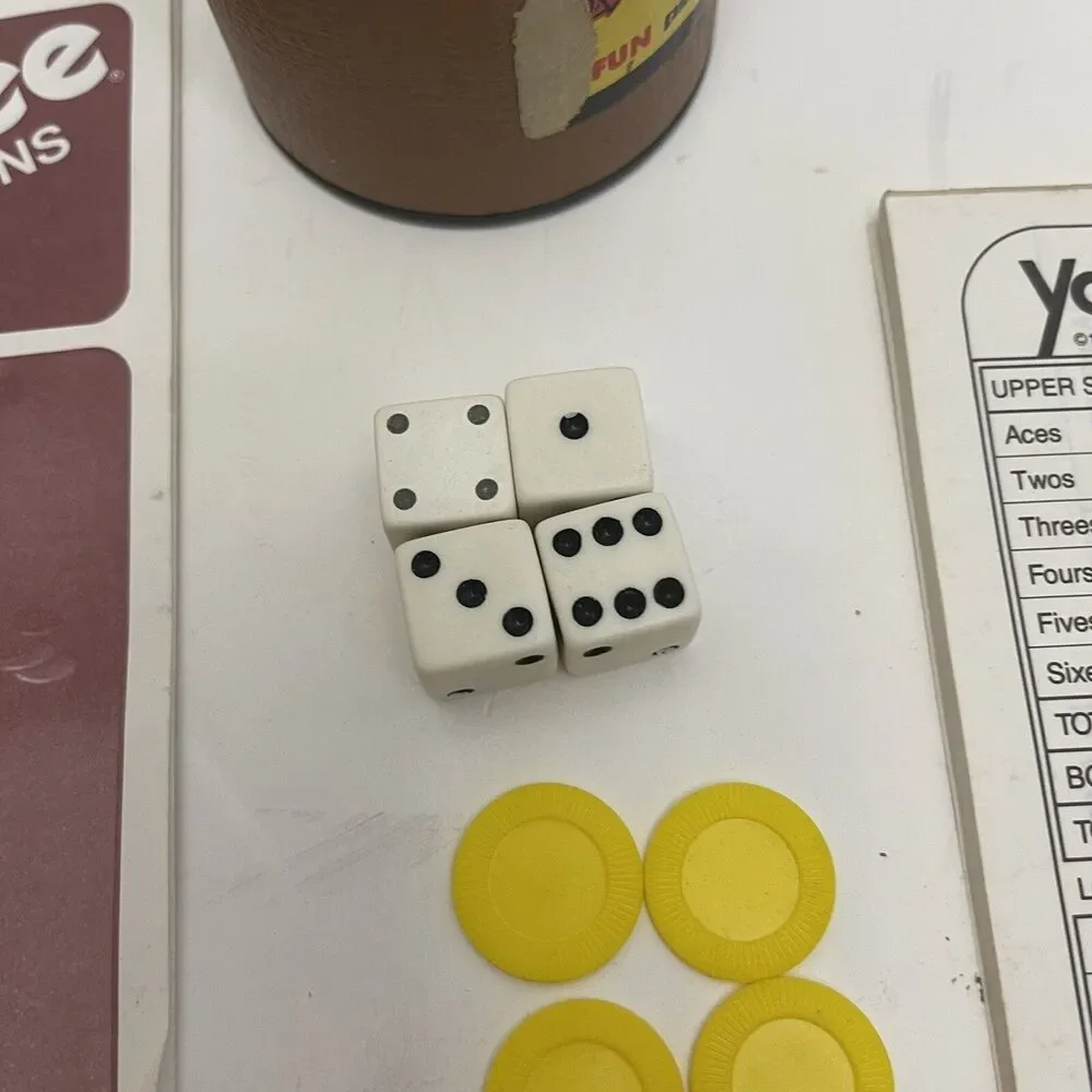 Vintage 1956- 1983 YAHTZEE Replacement Pieces Dice Shaker Pad Game E.S. Lowe Co